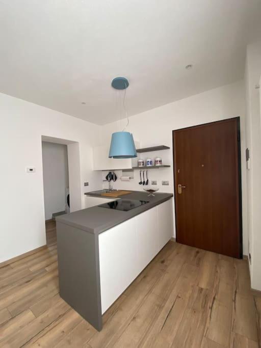 Apartament Casa Mirta Mandello del Lario Zewnętrze zdjęcie